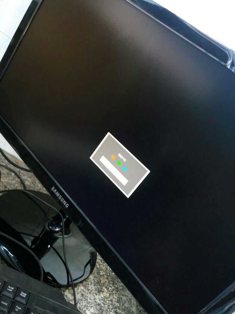 电脑显示器不亮怎么回事(启动电脑显示器不亮怎么回事)